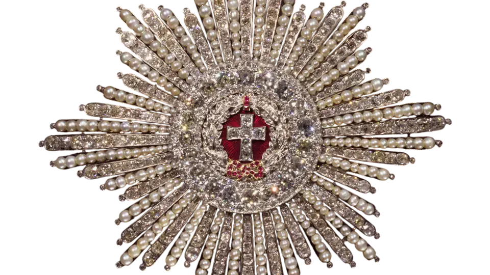 5552_Elefantordens-bryststjerne af brillanter og perler på guld med emalje. Udført o. 1770
